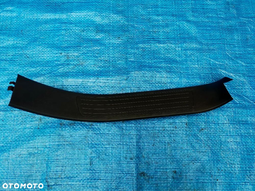 Mercedes W166 GLE Osłona Listwa Progu Tył Prawa Lewa A1666800635 A1666800535 - 2