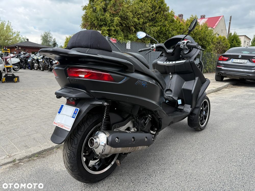 Piaggio MP-3 - 8