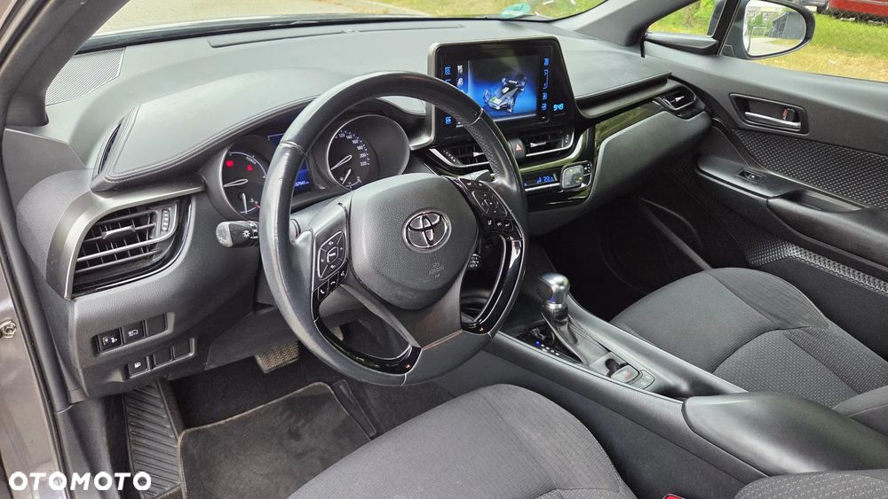 Toyota C-HR Business-Edition - 13
