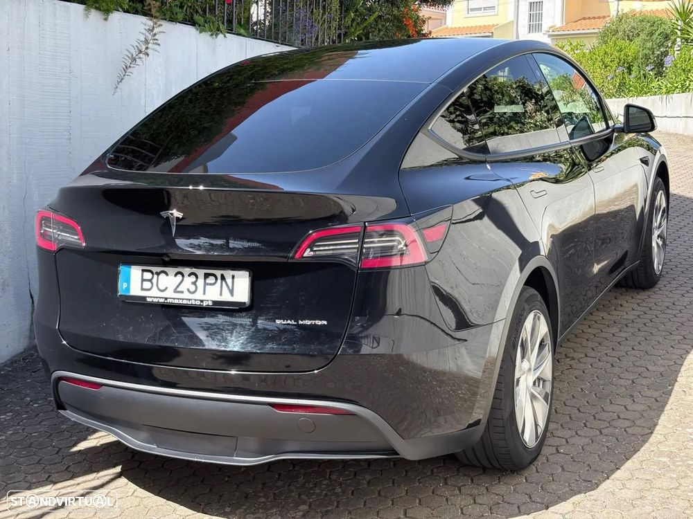 Tesla Model Y Long Range Tração Integral - 21