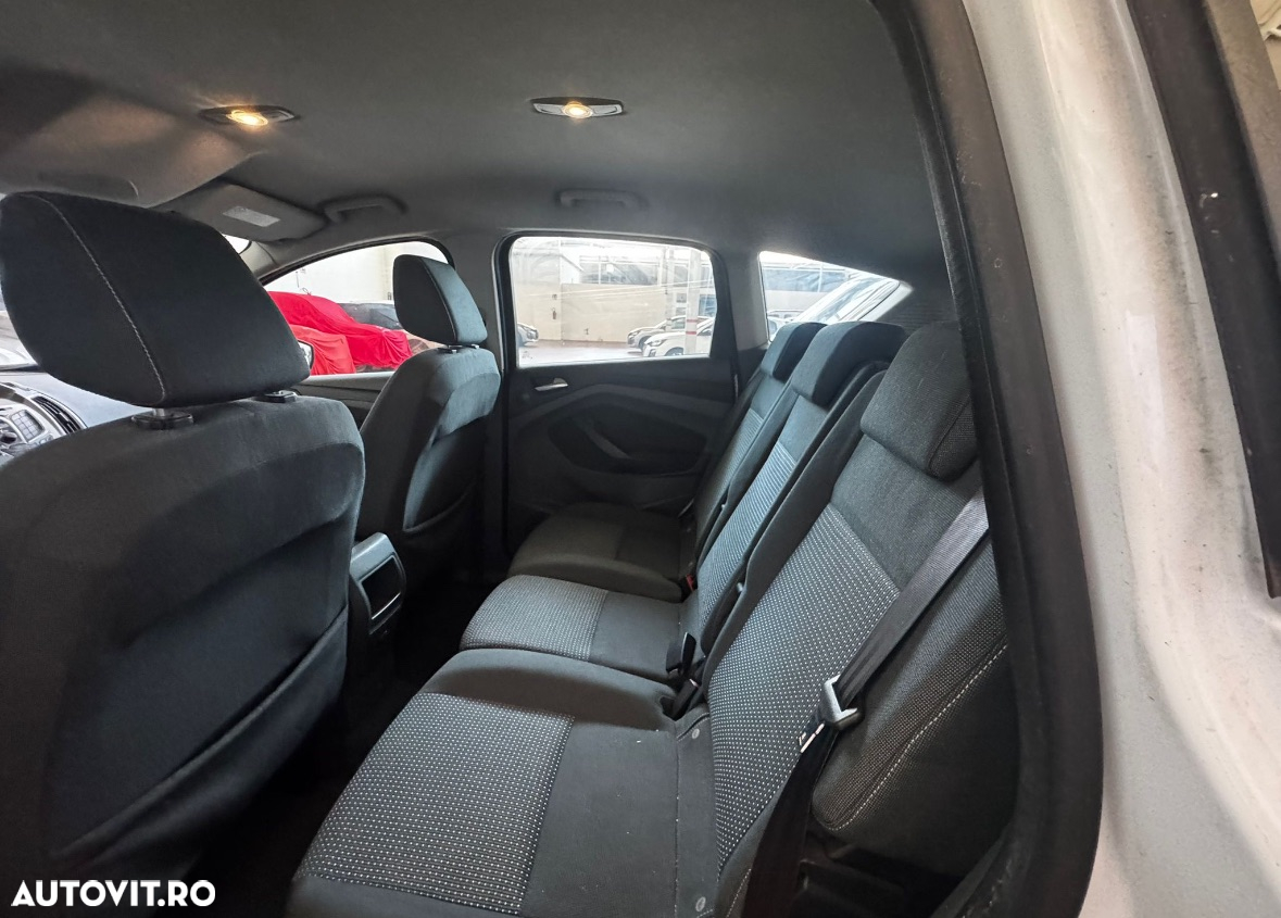 Ford C-Max - 10