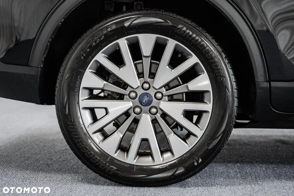 Ford Escape 2.0 EcoBoost AWD Titanium - 12