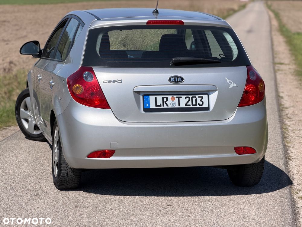 Kia Ceed 1.4 CVVT LX - 11
