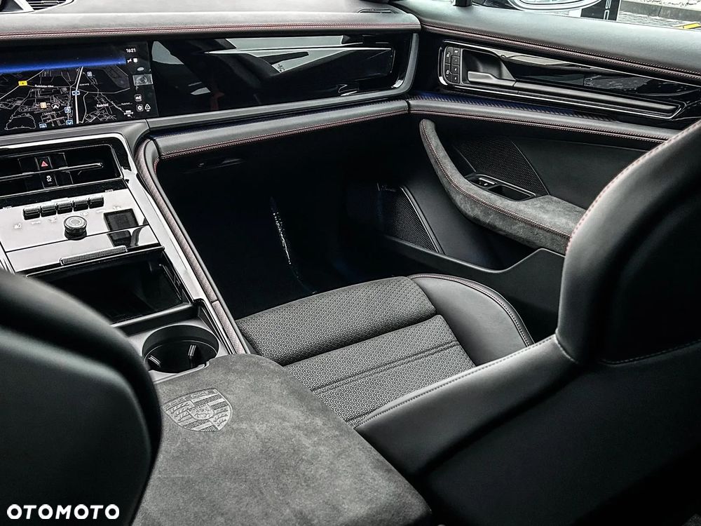 Porsche Panamera - 27