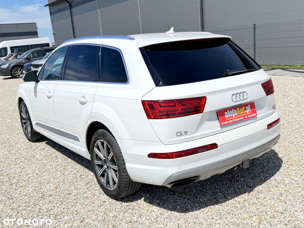Audi Q7 3.0 TFSI Quattro Tiptronic - 5
