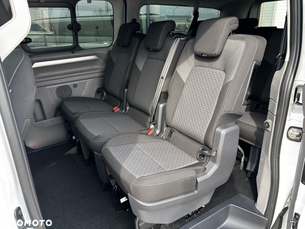 Volkswagen Caravelle - 19