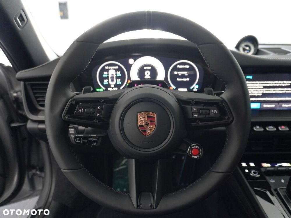 Porsche 911 Targa T-Hybrid 4 GTS - 28