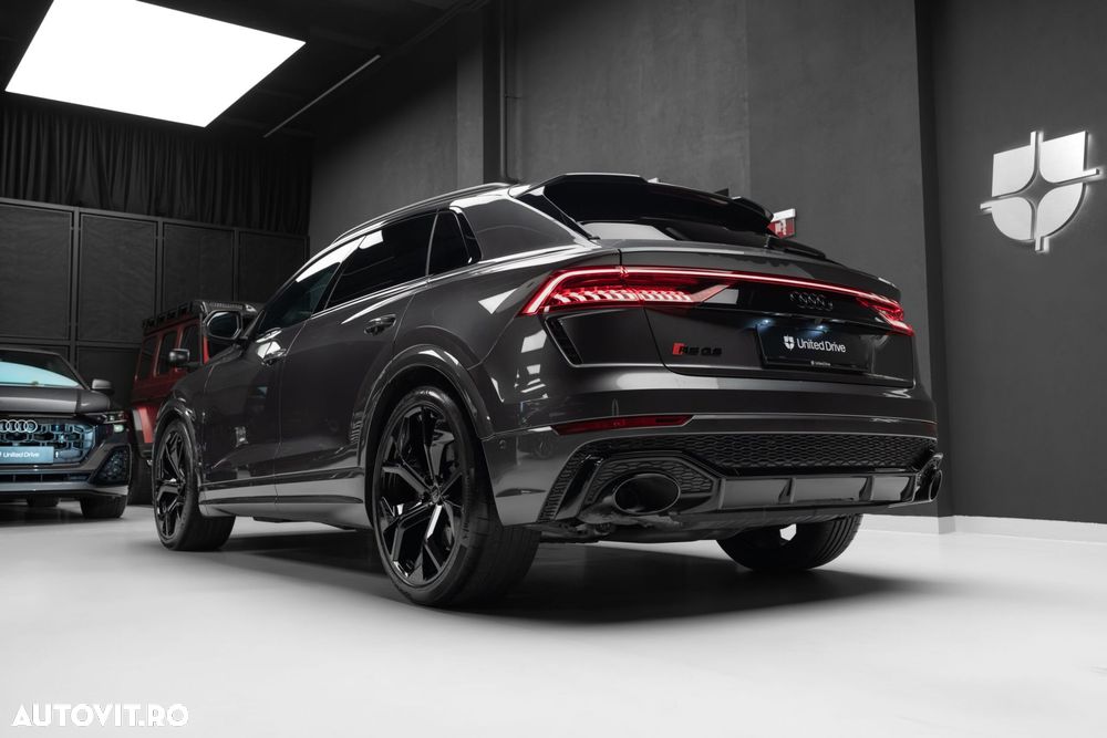 Audi RS Q8 - 40