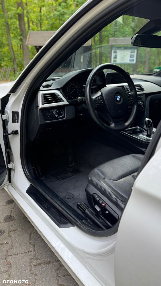 BMW Seria 3 - 12