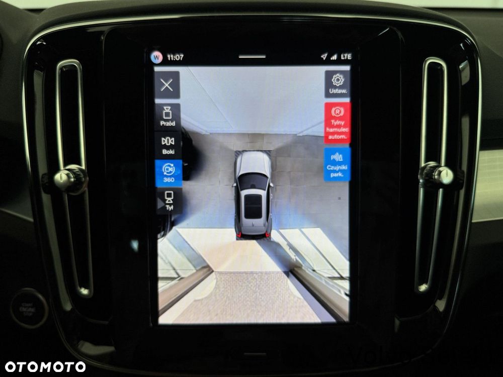 Volvo XC 40 - 22