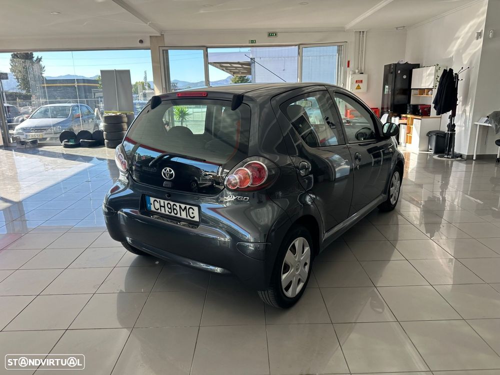 Toyota Aygo 2011 photo 5