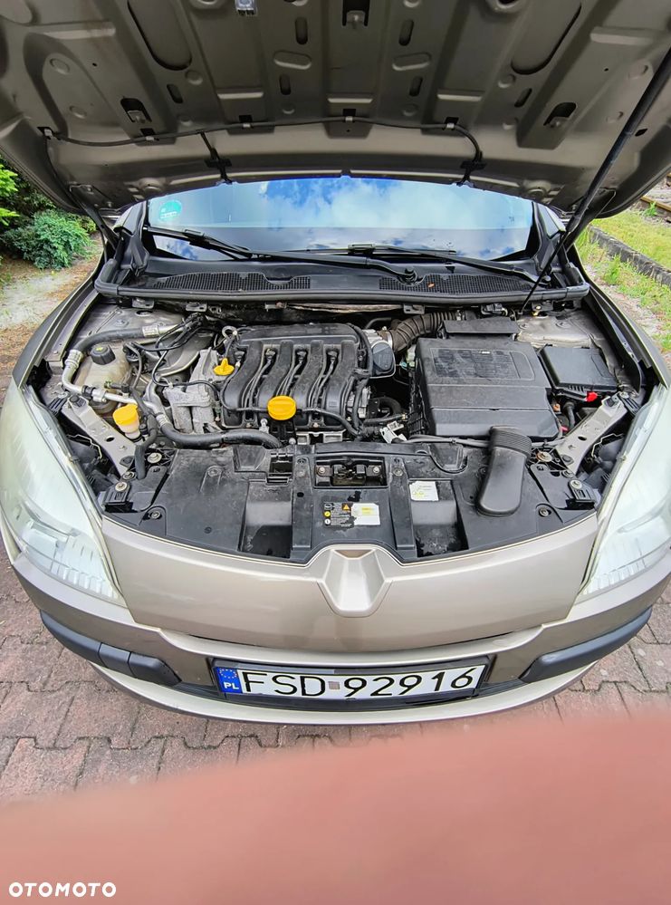 Renault Megane 1.6 16V Dynamique - 11