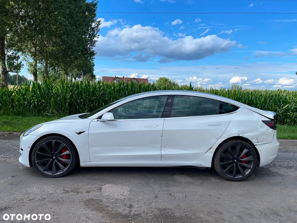 Tesla Model 3 Langstreckenbatterie Allradantrieb Dual Motor - 6
