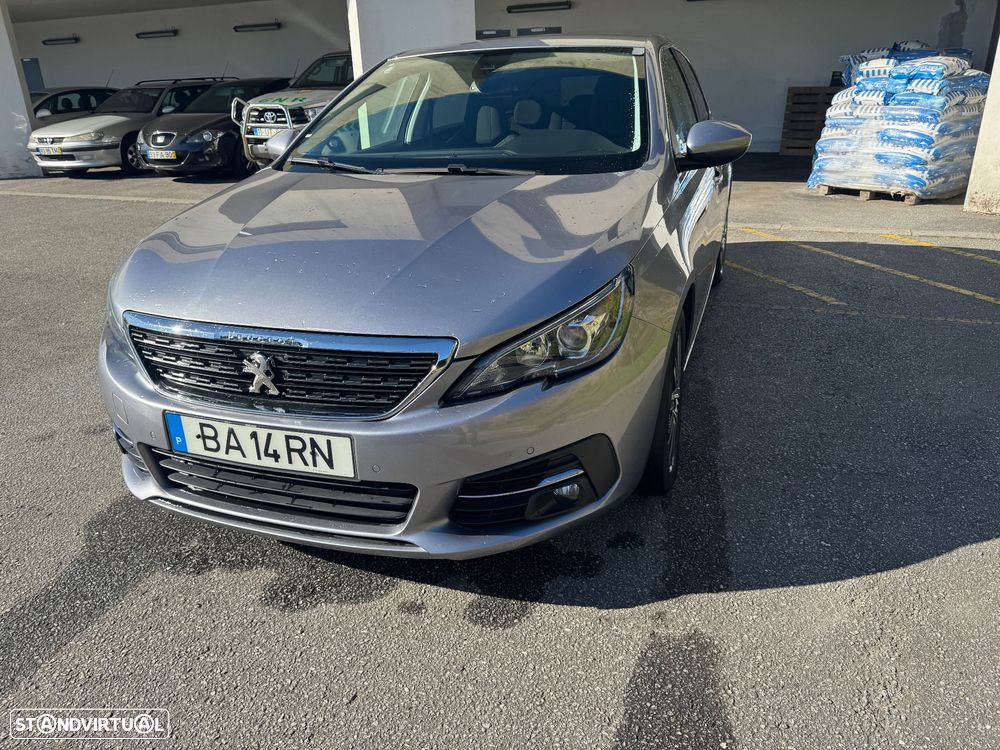 Peugeot 308 — fotografia 5