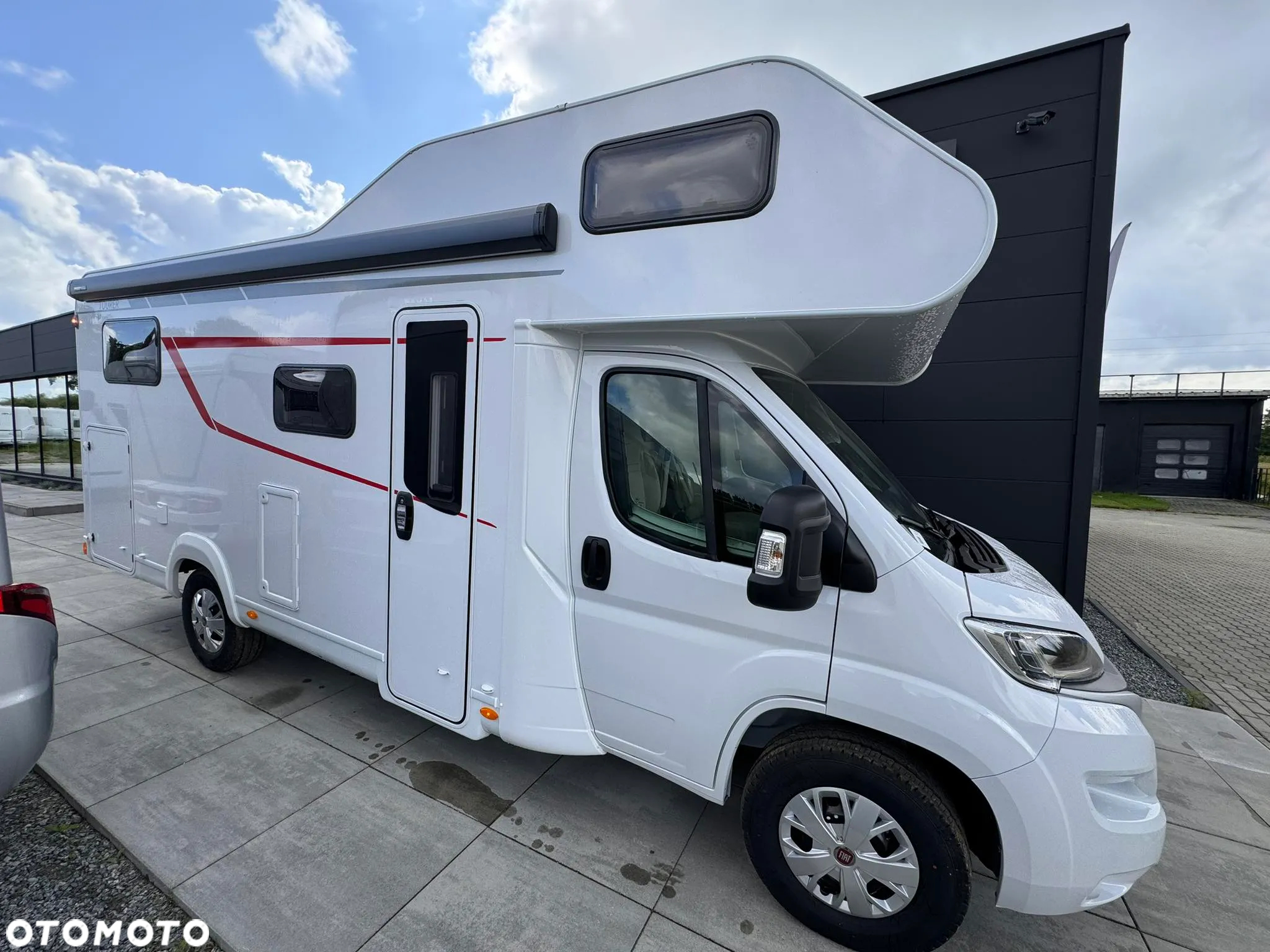 LMC Tourer A690 - samochód DEMO - 4