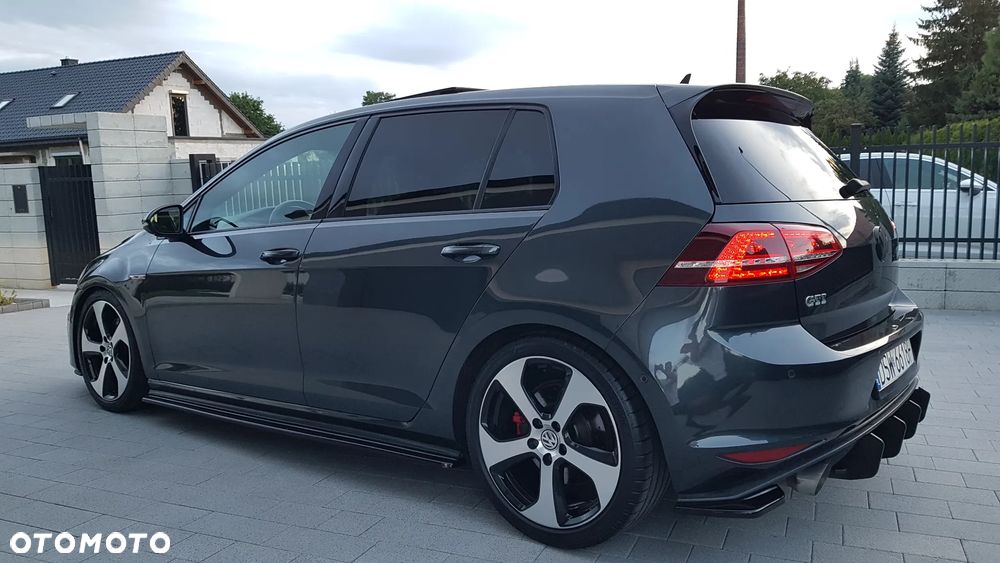 Volkswagen Golf 2.0 TSI BMT GTI Performance DSG - 4