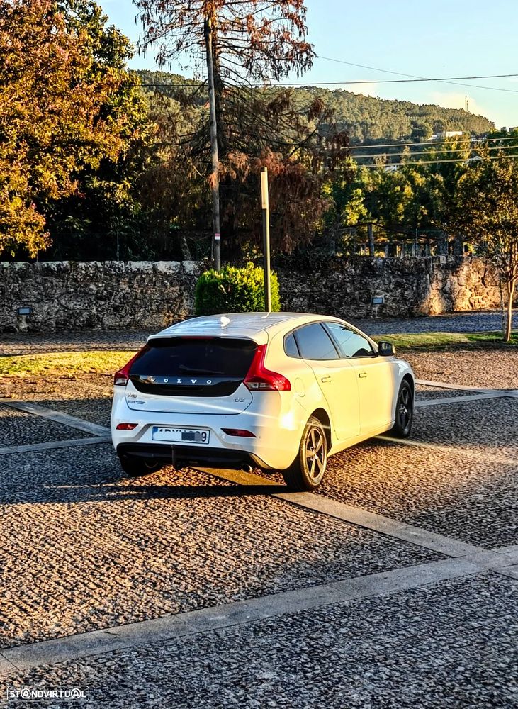 Volvo V40 D3 Momentum - 20