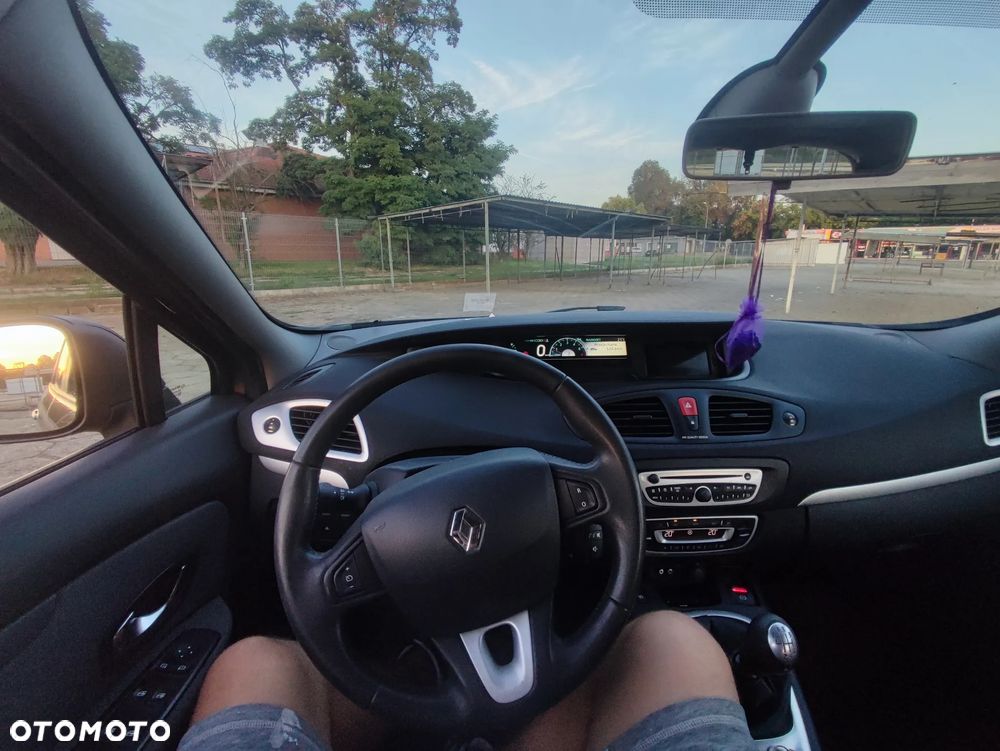 Renault Scenic 1.9 dCi Expression - 13