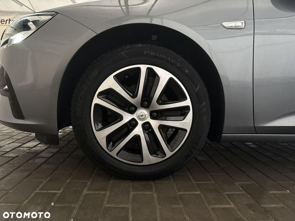 Opel Insignia - 21