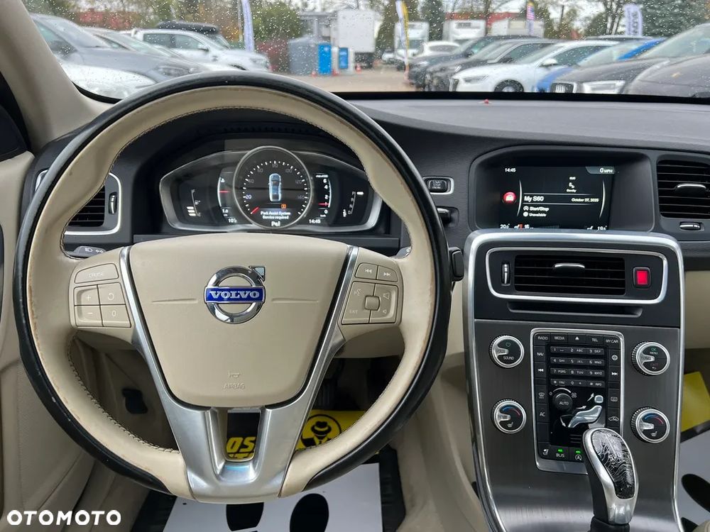 Volvo S60 T5 Drive-E Momentum - 14