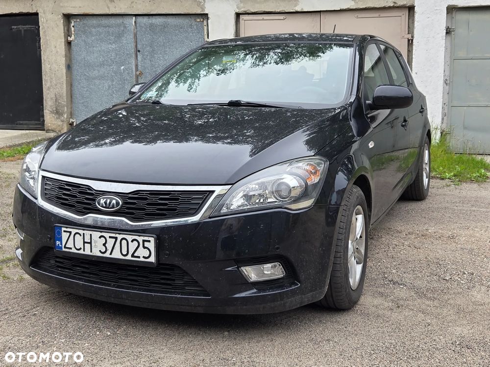 Kia Ceed 1.4 L - 16