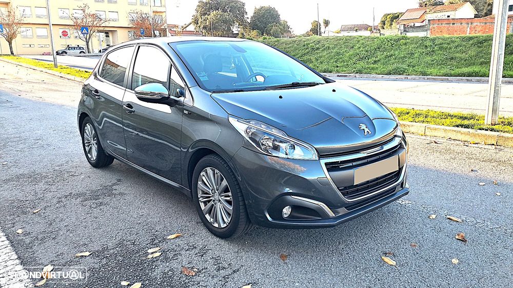 Peugeot 208 1.2 PureTech Style - 12