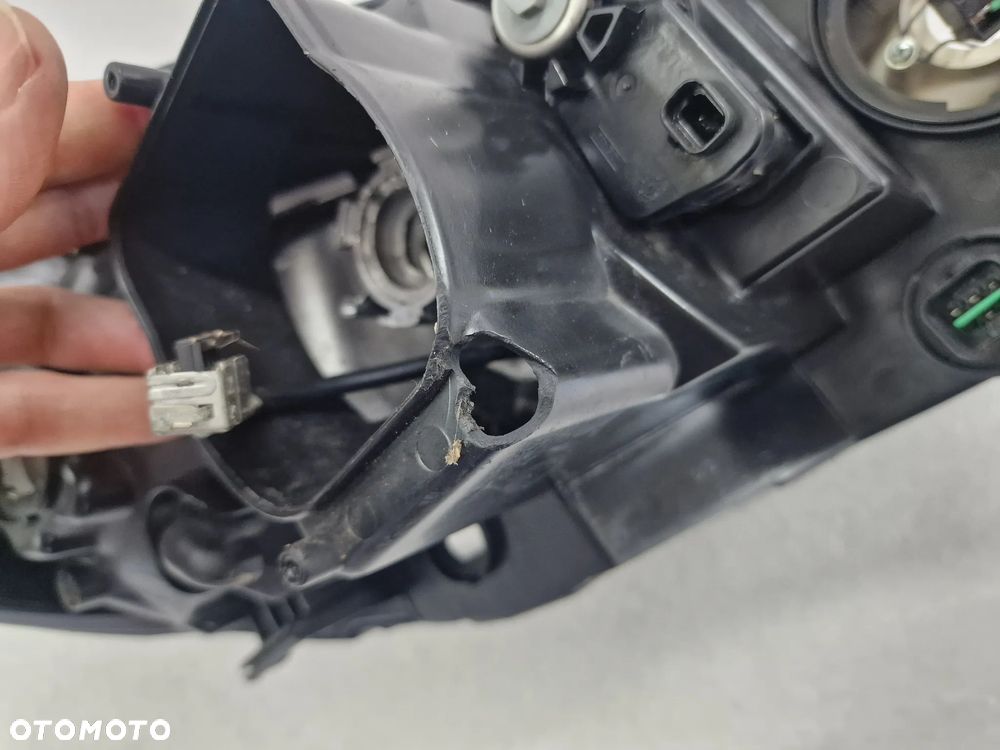 HYUNDAI SANTA FE II 06- LEWA LAMPA PRZEDNIA PRZÓD XENON + PRZETWORNICA , NR 92101-2B1 / 92101-2B120 , NR AUKCJI LA508 - 13