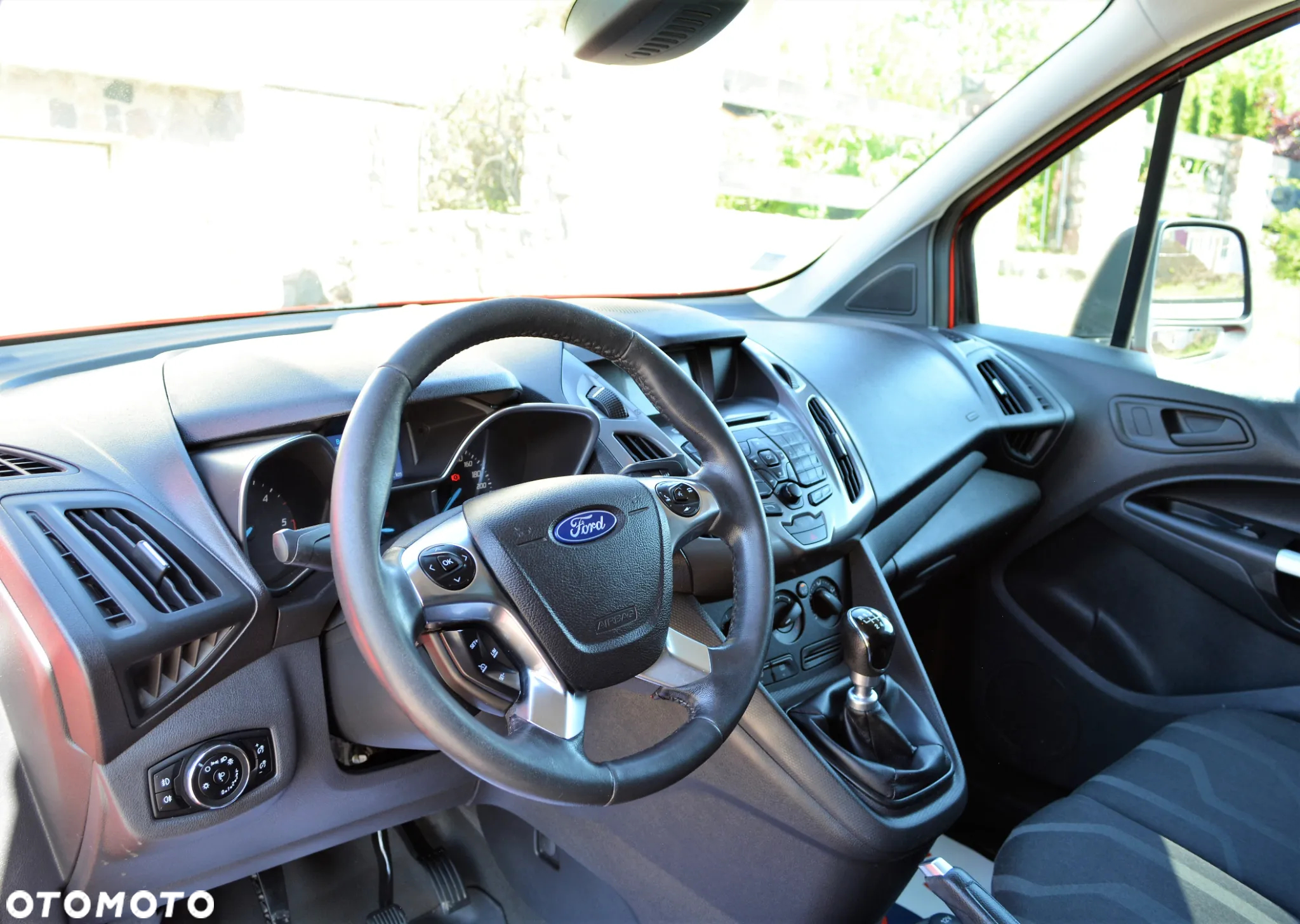 Ford Connect - 16