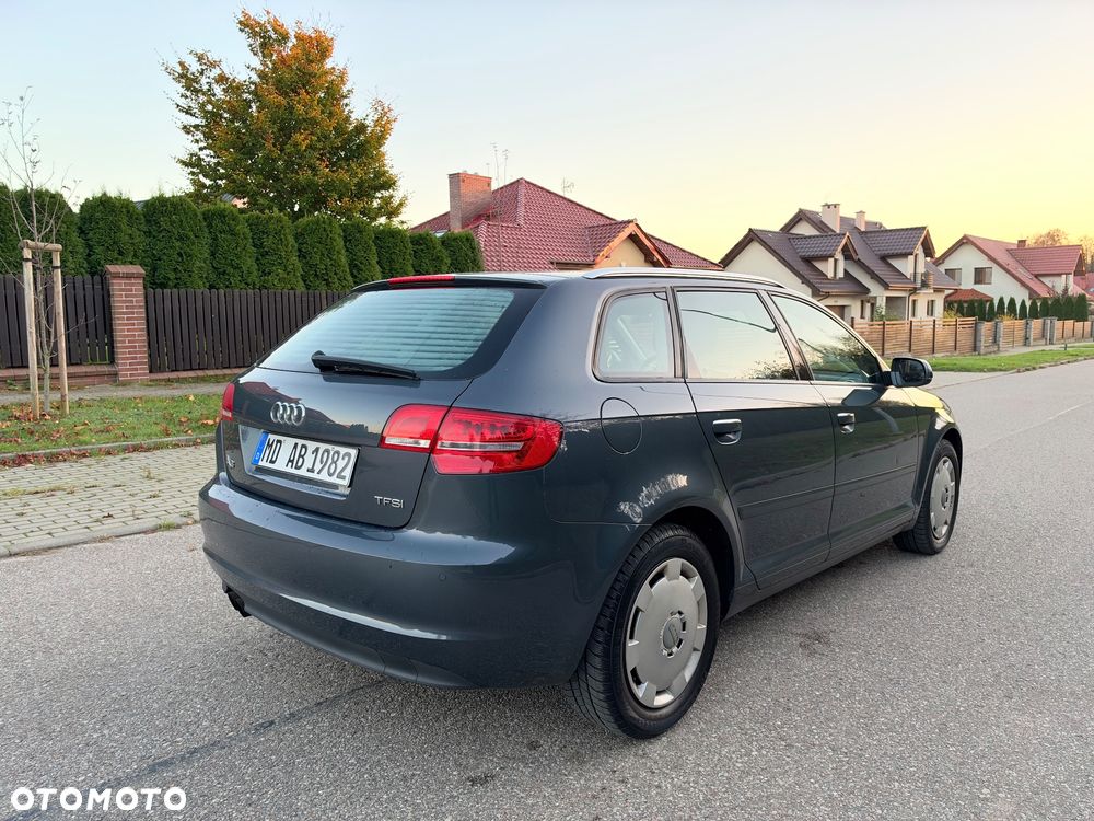 Audi A3 Sportback - 16