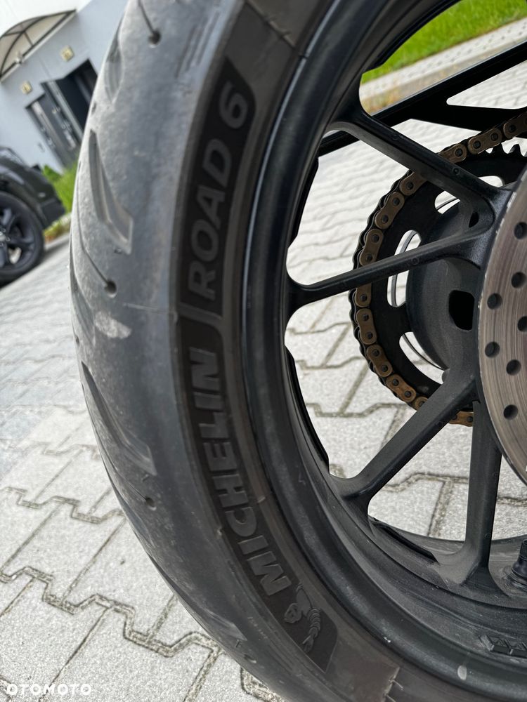 Yamaha MT - 9