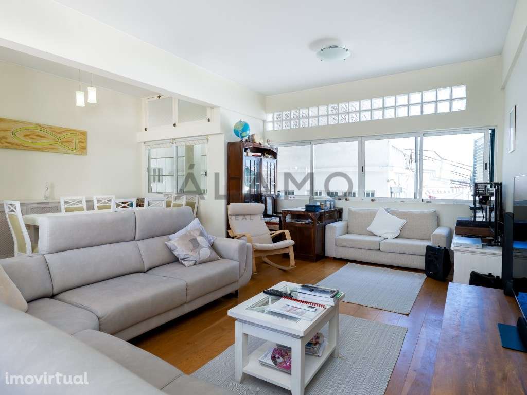 Apartamento T4 Renovado com Amplos Espaços Exteriores no Centro de ... - Grande imagem: 3/33