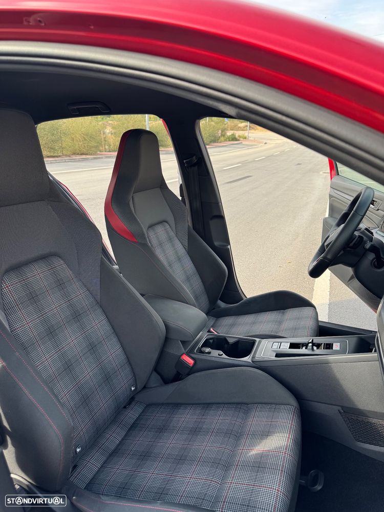 VW Golf 2.0 TSI GTI DSG - 24