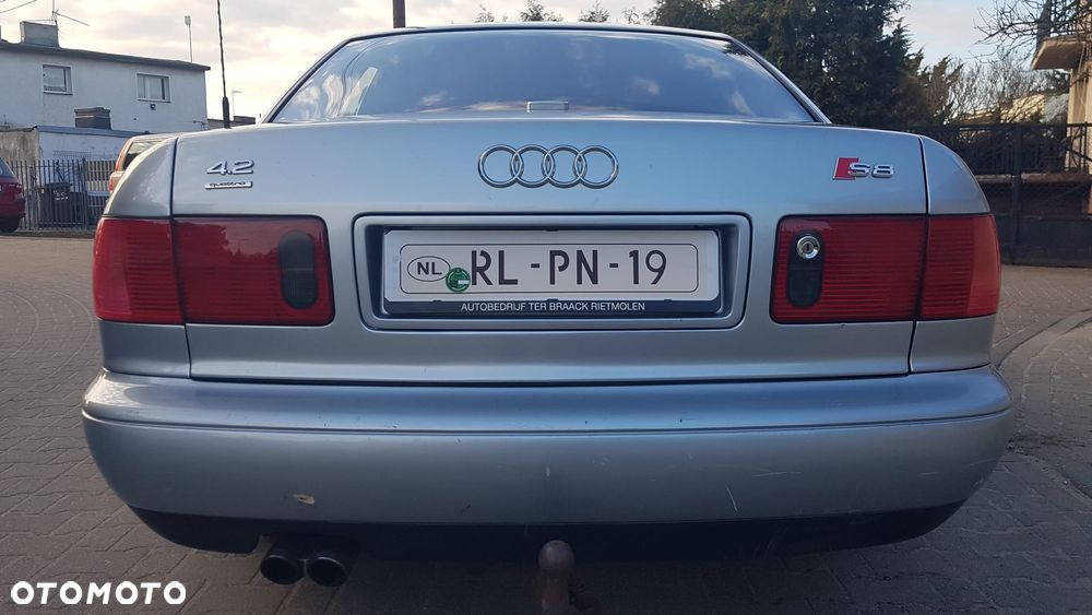 Audi S8 4.2 Quattro - 14