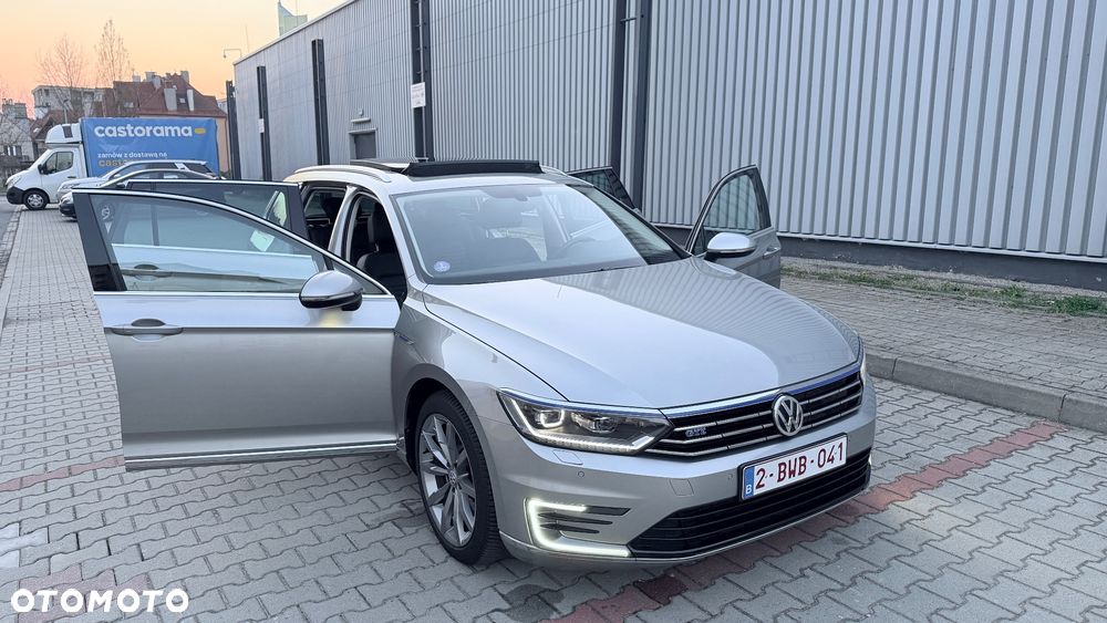 Volkswagen Passat - 15