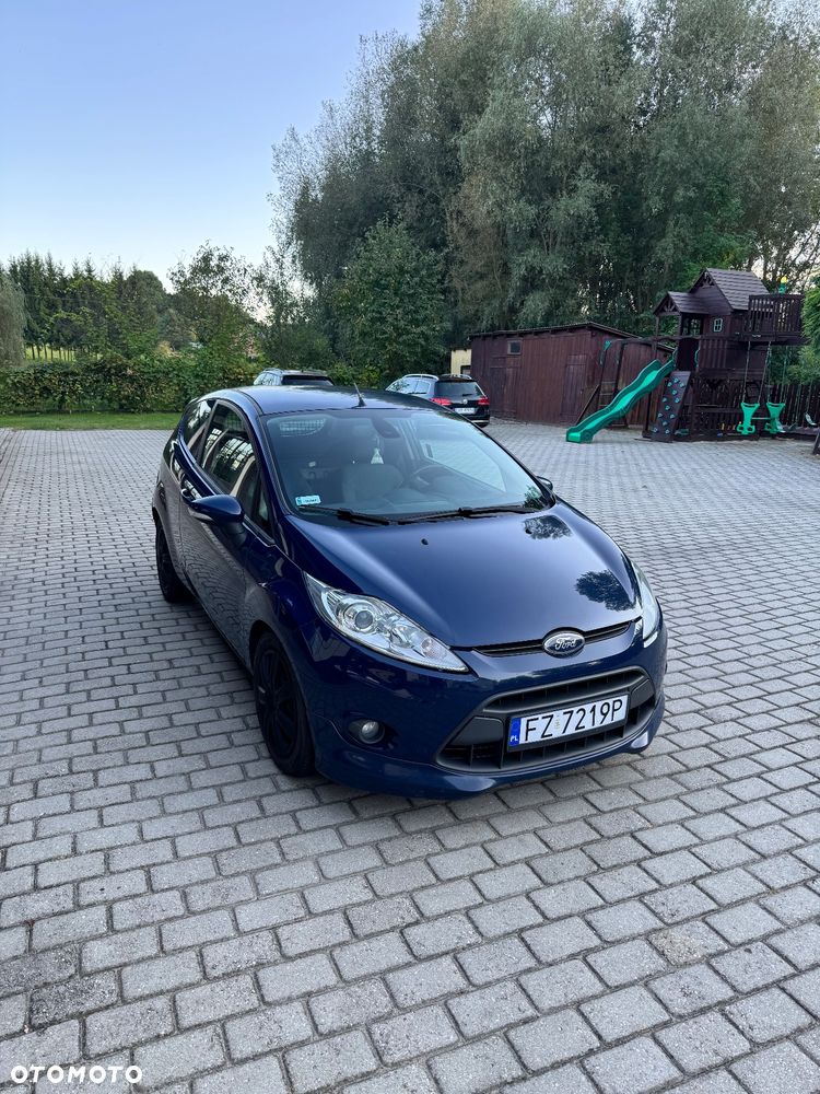 Ford Fiesta - 2