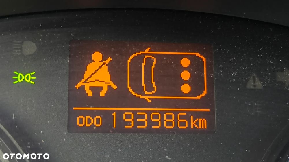 Toyota Avensis 2.0 D-4D Premium - 23