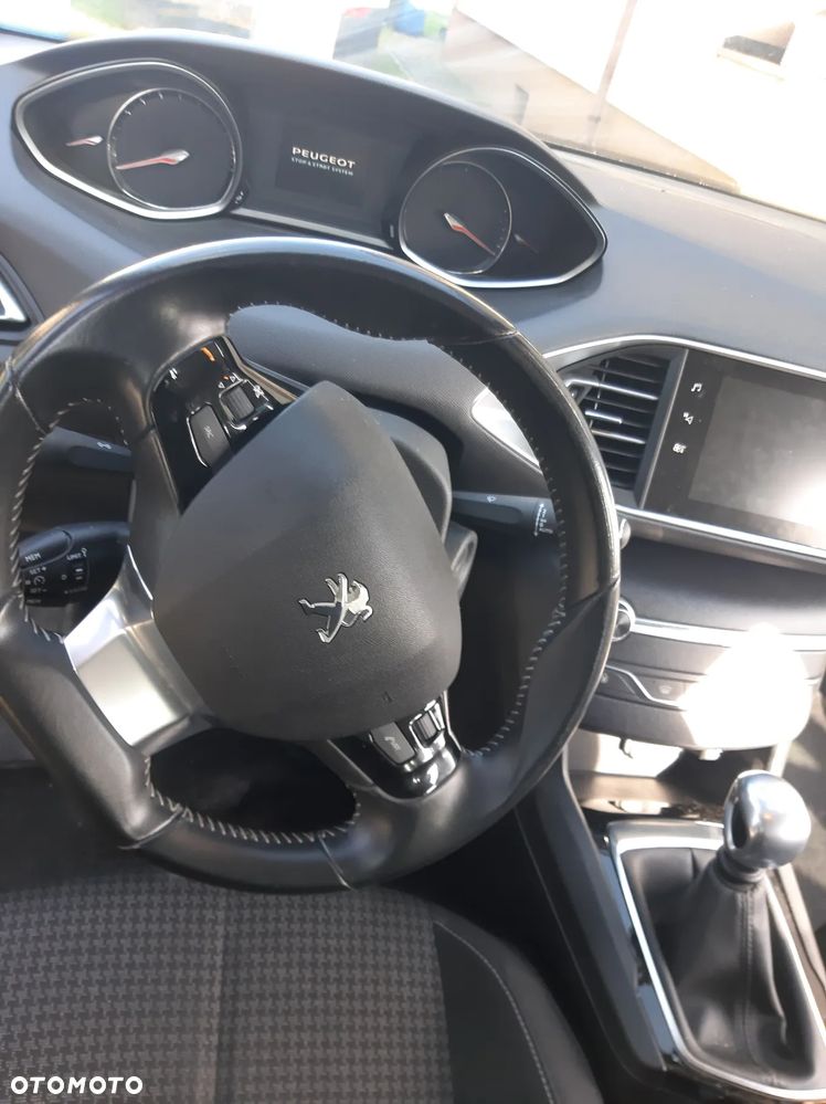 Peugeot 308 1.5 BlueHDi Allure Pack S&S - 4