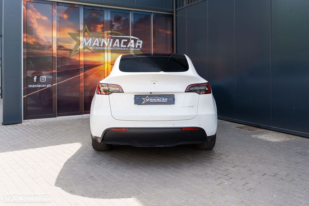 Tesla Model Y Long Range Dual Motor AWD - 5