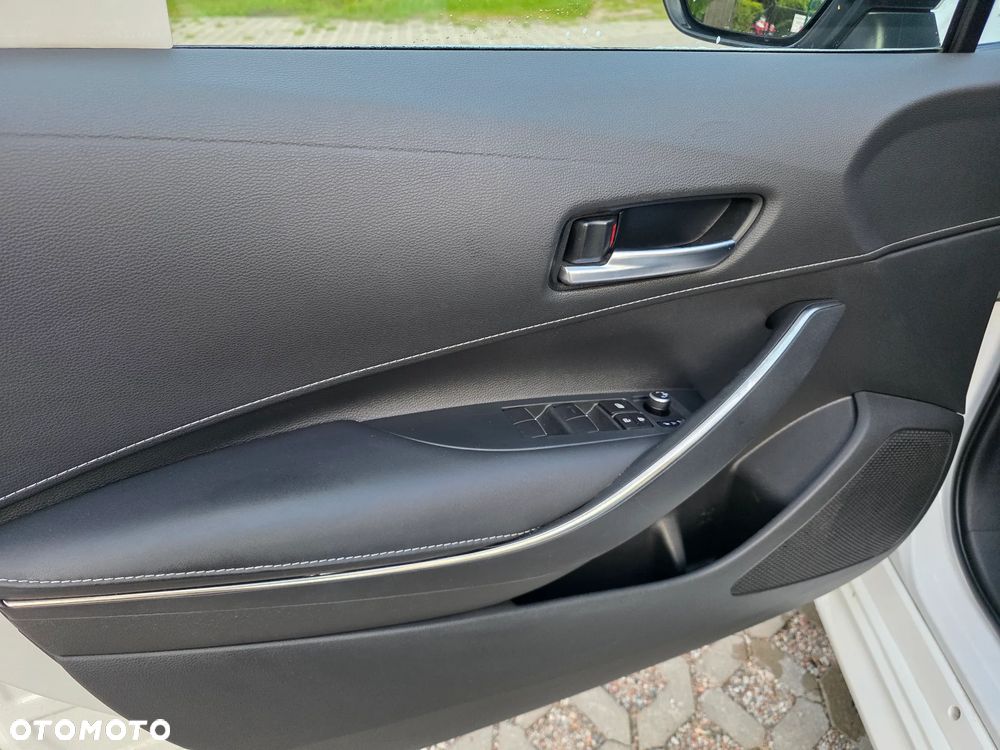 Toyota Corolla 1.8 Hybrid Style - 30