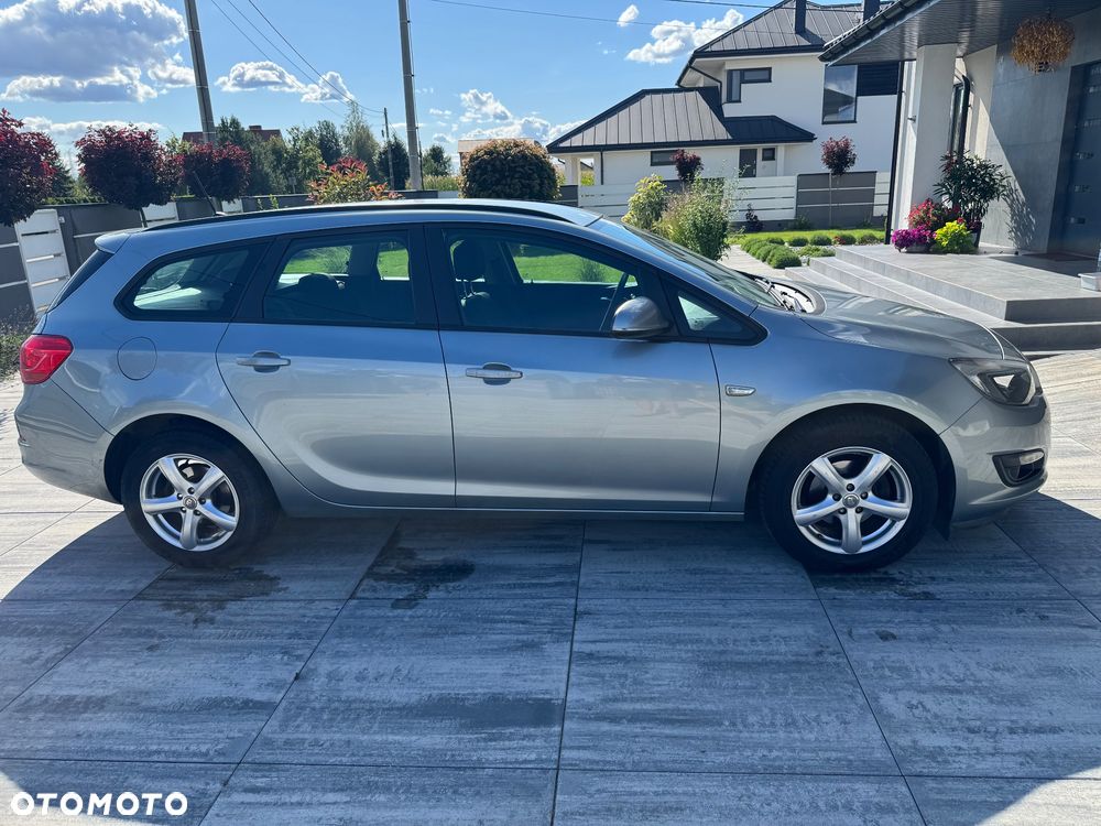 Opel Astra 2014 photo 4
