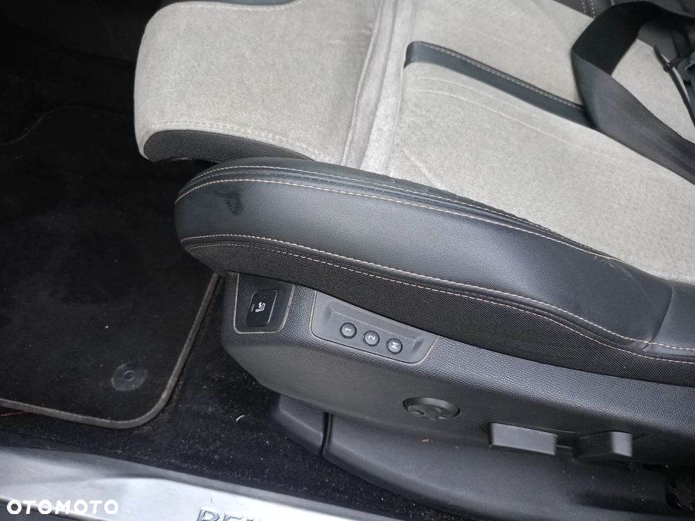 Peugeot 3008 1.6 PureTech Hybrid4 PHEV GT S&S EAT8 - 18