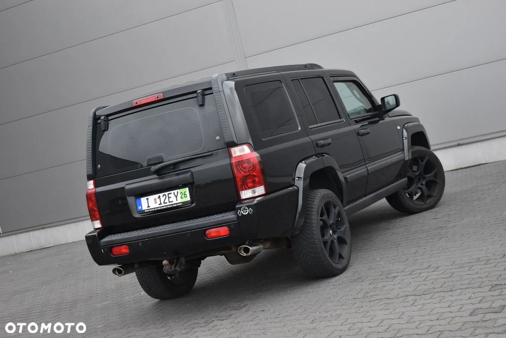 Jeep Commander - 37