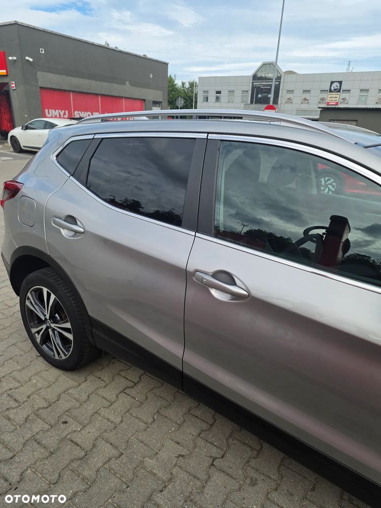 Nissan Qashqai 1.2 DIG-T N-Connecta EU6 - 34