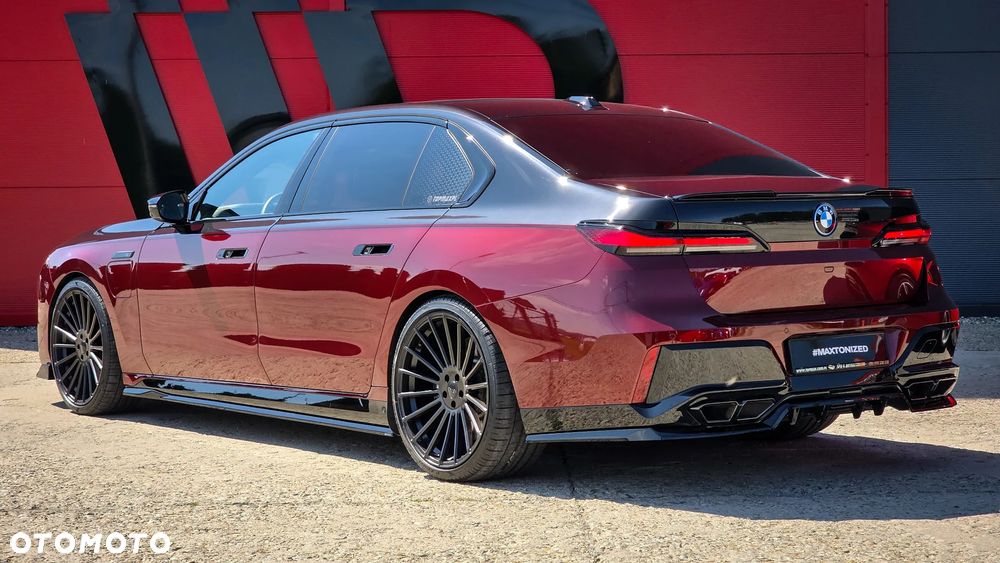 BMW Seria 7 M760e PHEV xDrive sport - 12