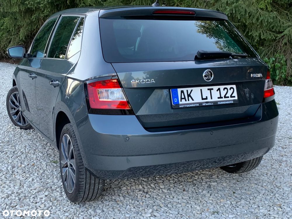 Skoda Fabia 1.2 TSI Monte Carlo - 11