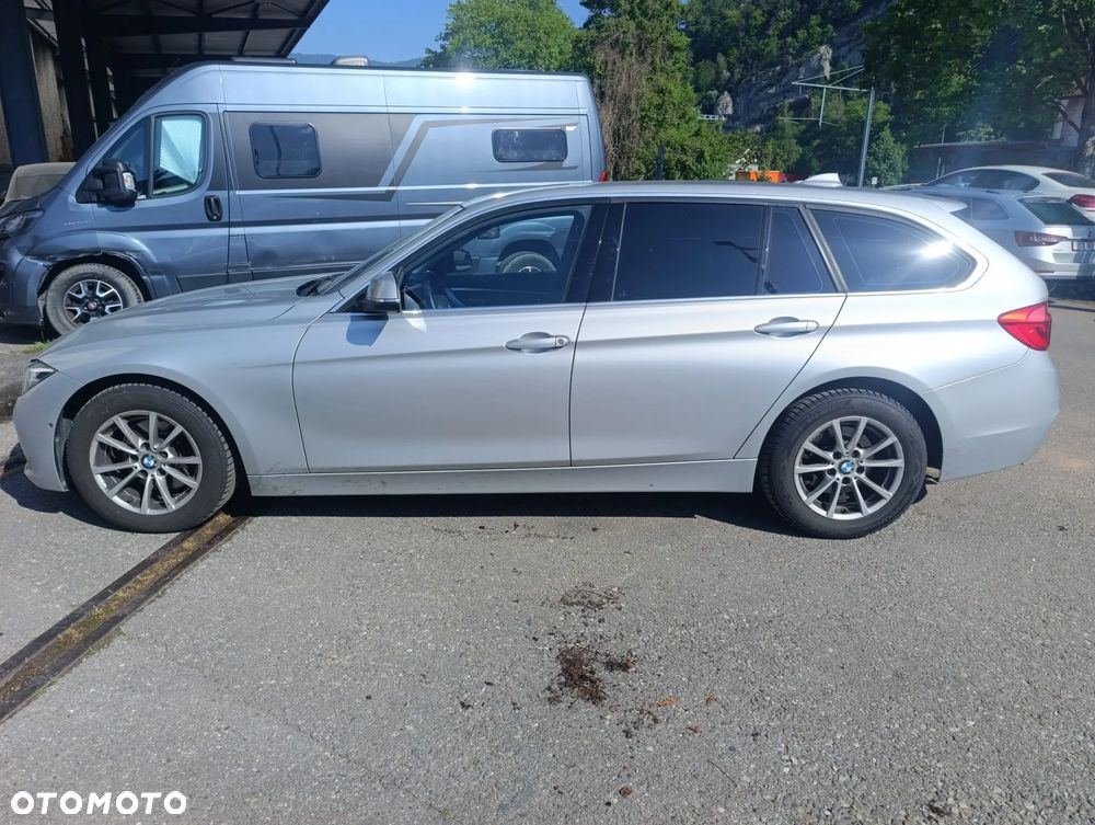 BMW Seria 3 320d Edition Luxury Line Purity - 2