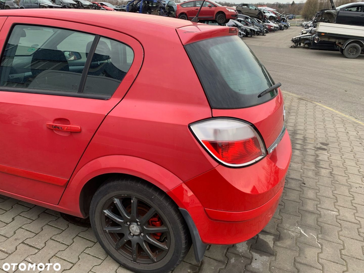 Opel Astra H ćwiartka błotnik lewy tył Y547 - 1