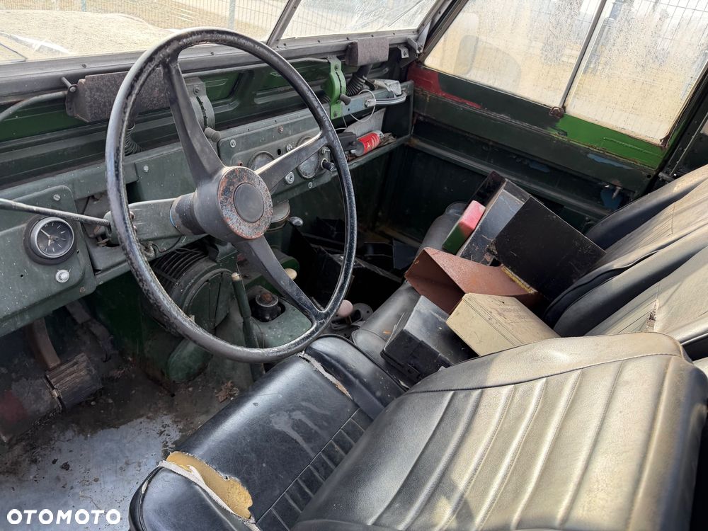 Land Rover Defender - 7