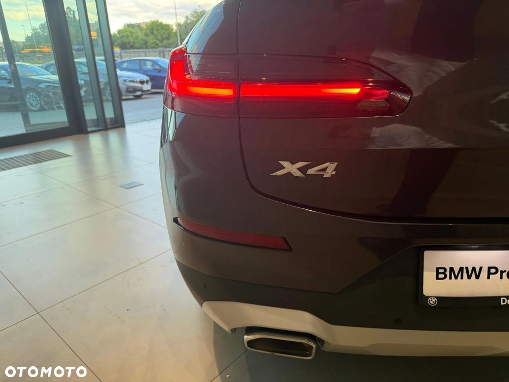 BMW X4 xDrive20d sport - 30