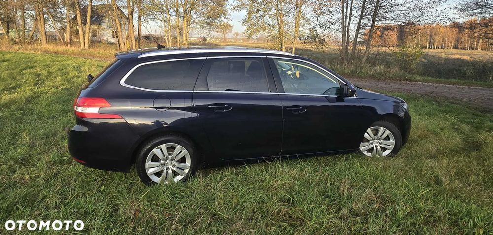 Peugeot 308 SW 1.6 BlueHDi Allure S&S - 4